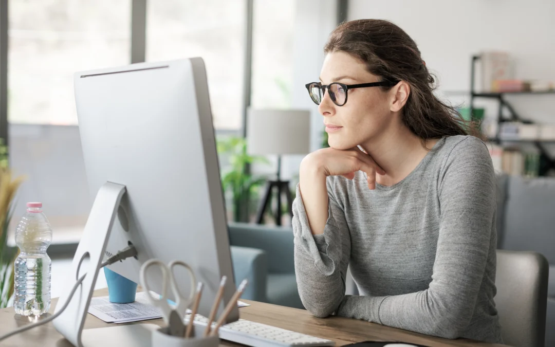 How Hormonal Changes Affect Women’s Eye Health 